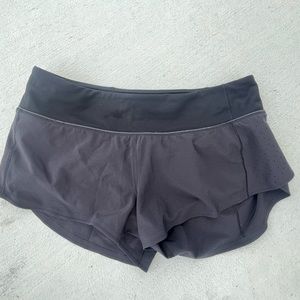Lululemon black speed short